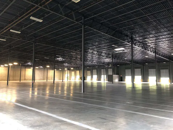 非常库-意大利仓库 · 仓库图集 · 图片 1