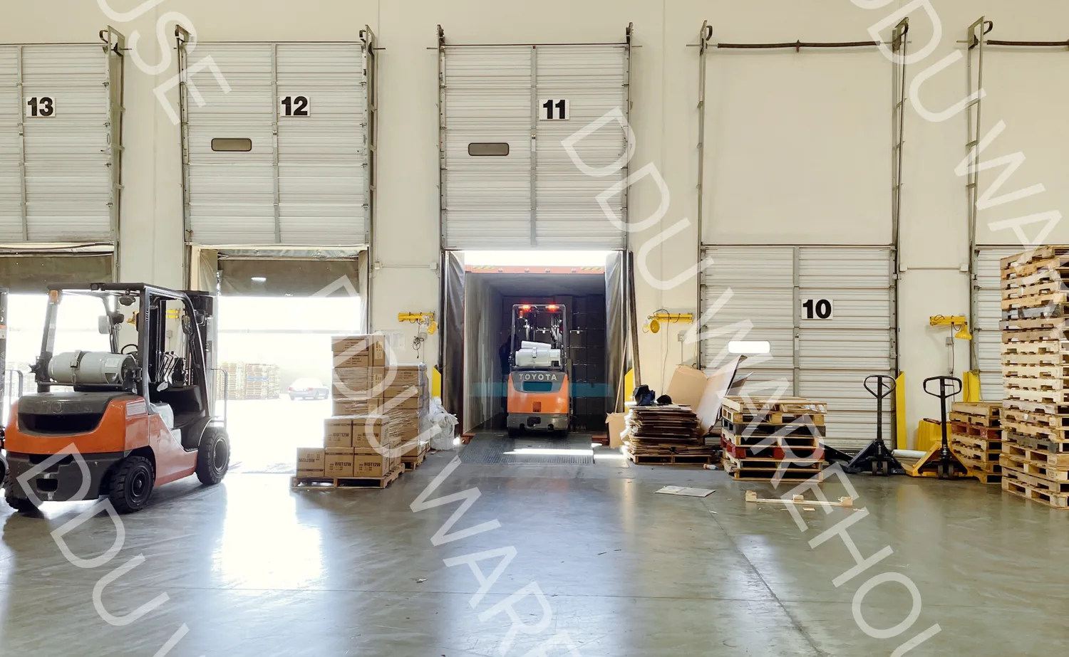 DDU WAREHOUSE 洛杉矶仓  · 仓库图集 · 图片 4
