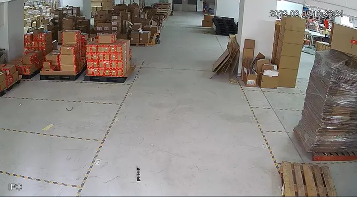 天成立达香港仓 · 仓库图集 · 图片 1