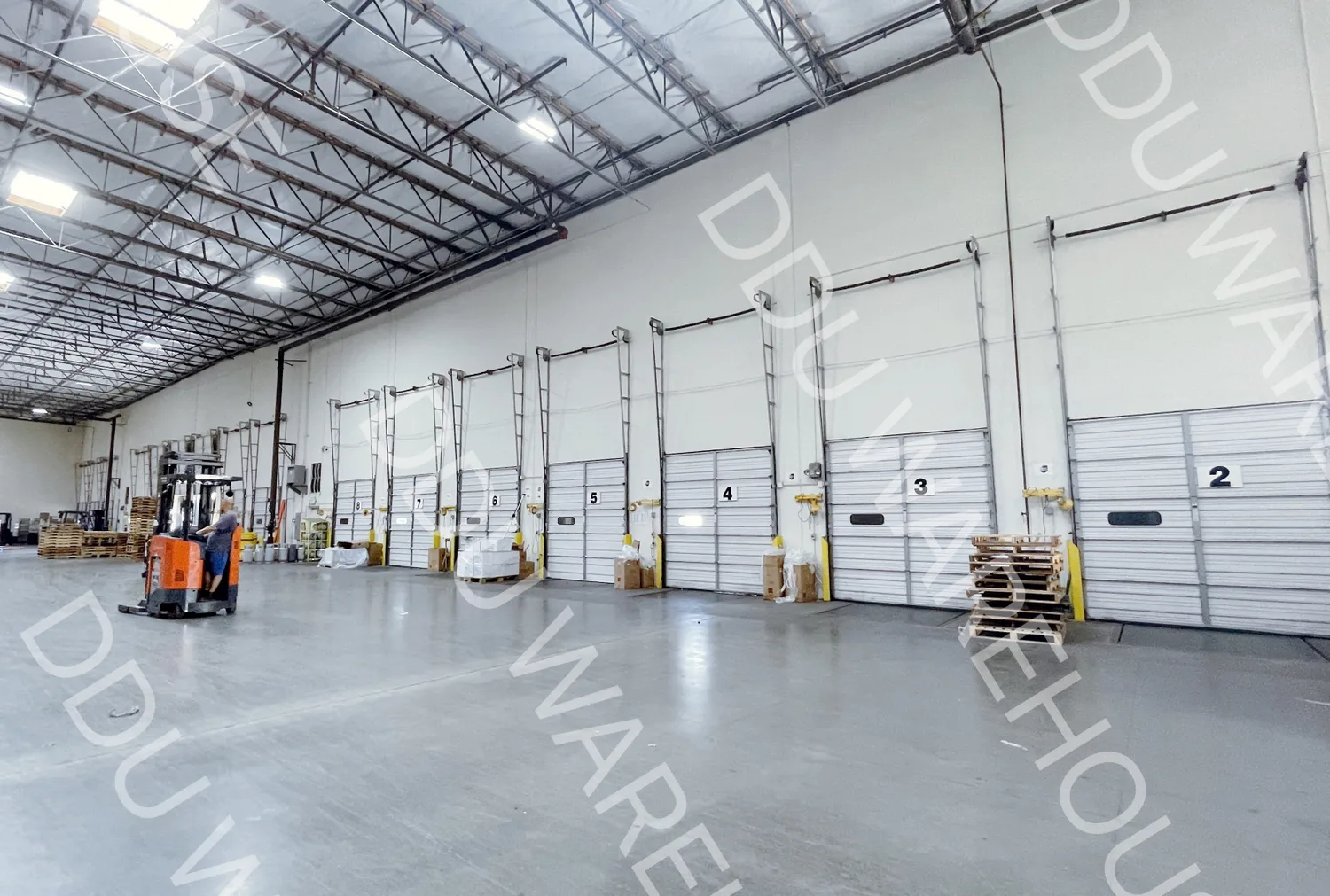 DDU WAREHOUSE 洛杉矶仓  · 仓库图集 · 图片 5